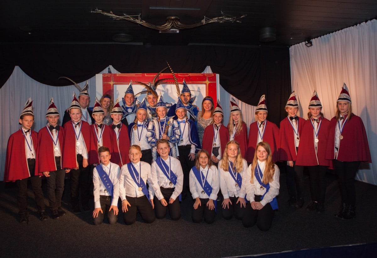 Jeugd en groot volledig PZ 2017-1745